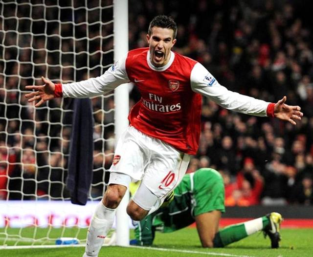 鲍威尔炮轰快船管理层：前脚还说要续约我，后脚就把我交易了（鲍威尔怒批快船高层：前一刻还谈续约，下一刻就把我交易了）