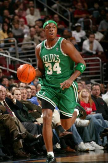 巴特勒谈科尔与追梦争吵：他们互相吼叫让我感觉有点兴奋（巴特勒谈科尔与追梦争执：两人互吼让我有点激动）