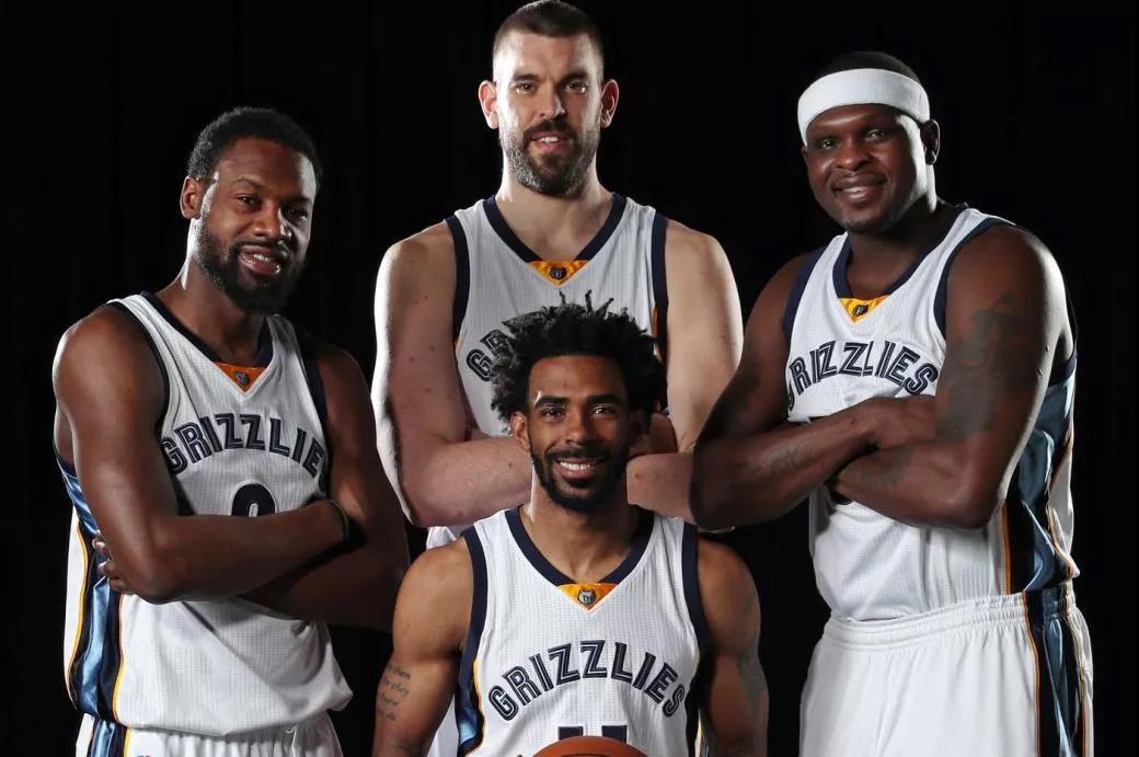 巴萨客战贝蒂斯：亚马尔PK安东尼，拉什福德、佩德里出战（巴萨做客贝蒂斯：亚马尔迎战安东尼，拉什福德与佩德里将出战）