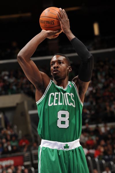 亚冠精英赛前瞻：巴格达警察出线无望，吉达国民连续三场不胜（亚冠精英赛前瞻：巴格达警察晋级渺茫，吉达国民陷三轮不胜）