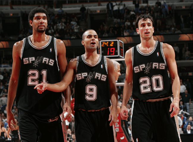 Tyc：国米有意维拉门将大马丁，将其视为索默的替代者（Tyc：国米相中维拉门将埃米马丁内斯，视其为索默接班人）