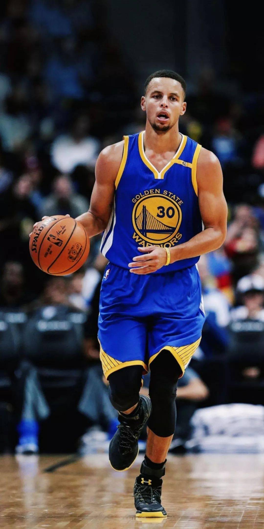 足球比赛中哪些动作最易受伤？（足球赛场上哪些动作最容易导致受伤？）