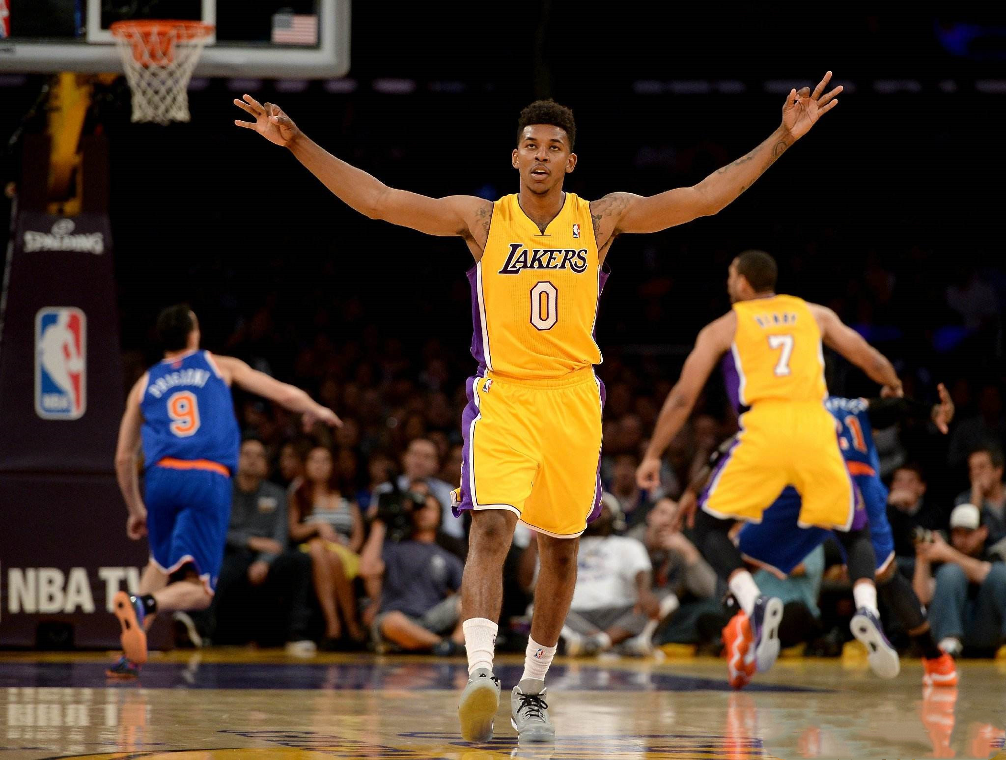 非洲杯半场：双方均破门乏术，布基纳法索0-0赤道几内亚（非洲杯半场战报：布基纳法索与赤道几内亚互交白卷）