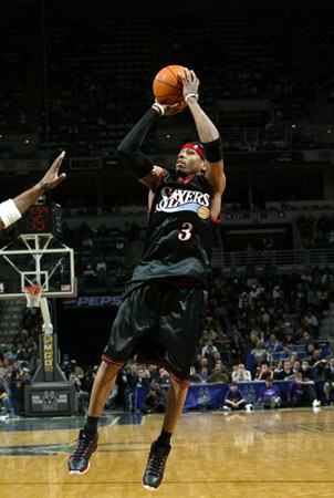 弗兰·加西亚两黄被罚下，阿隆索怒吼：别给我添乱！（弗兰·加西亚两黄变红遭逐，阿隆索怒吼：别再添乱！）