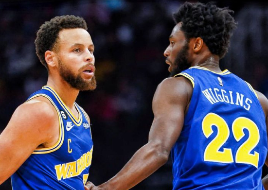 队报：巴黎在考虑引进一名右路后防多面手，有意埃里克-加西亚（队报：巴黎瞄准右路防线多面手，目标埃里克-加西亚）